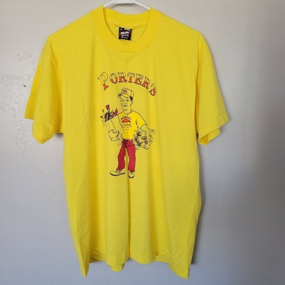 Best Fruit of the Loom Vintage Large Yellow Short Sleeve Graphic Tee Porter's